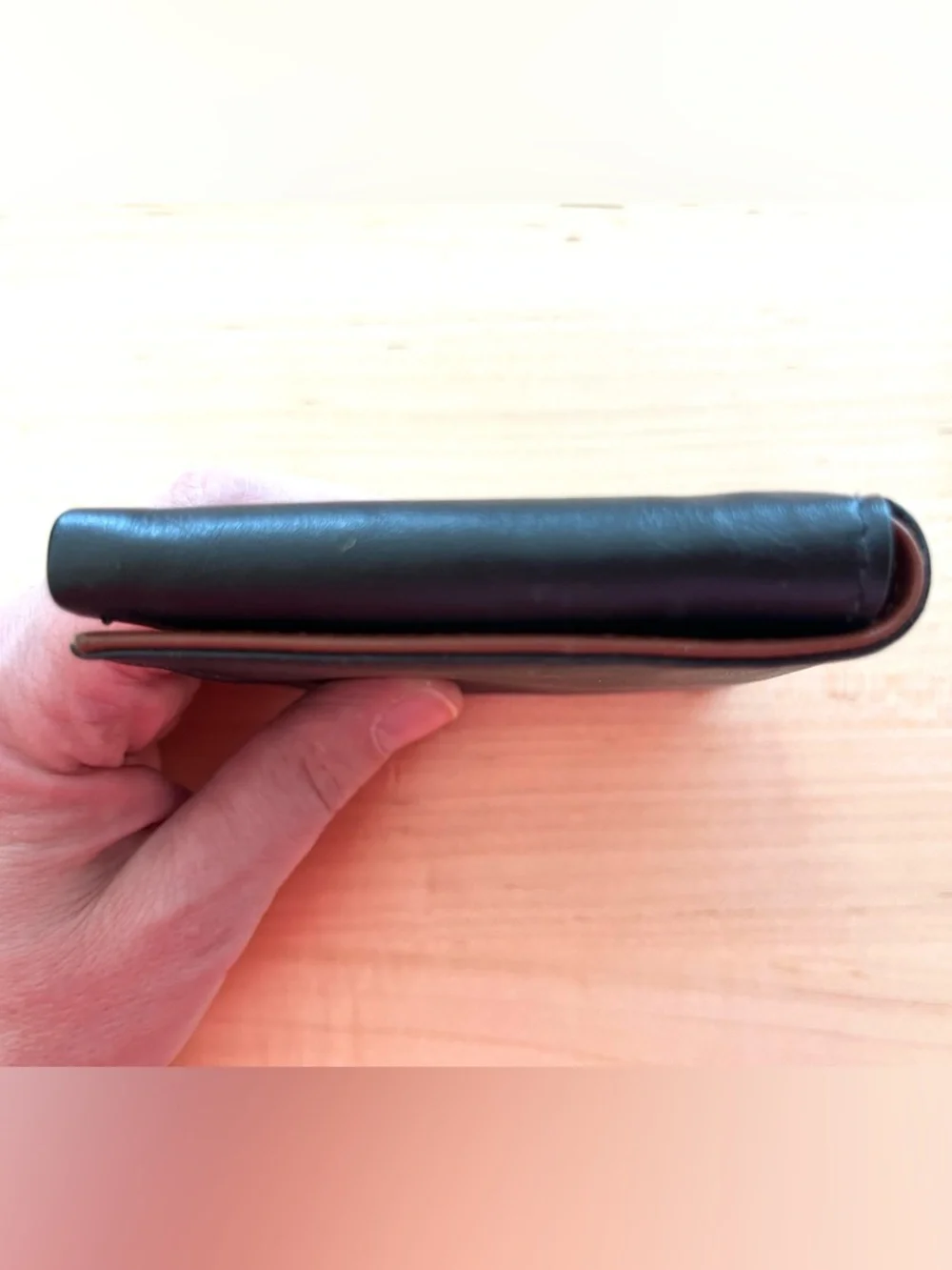 kangaROOS Black Kangaroo Leather Wallet